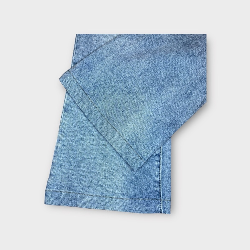 Paige High Rise Laurel Canyon Marienne Light Wash Blue Flare Jeans - Picture 4 of 7